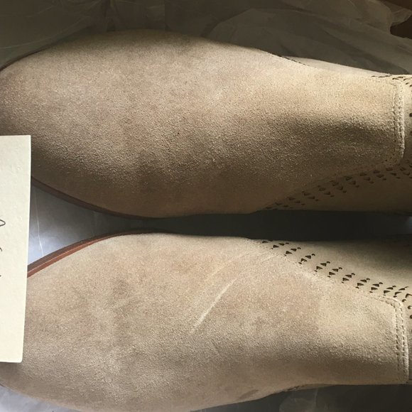 Booties - Picture 3 of 4